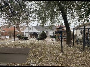 4951 S Luna Ave, Chicago, IL 60638