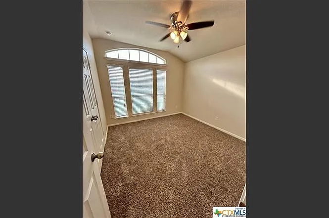 946 Hobby Rd — Photo 25