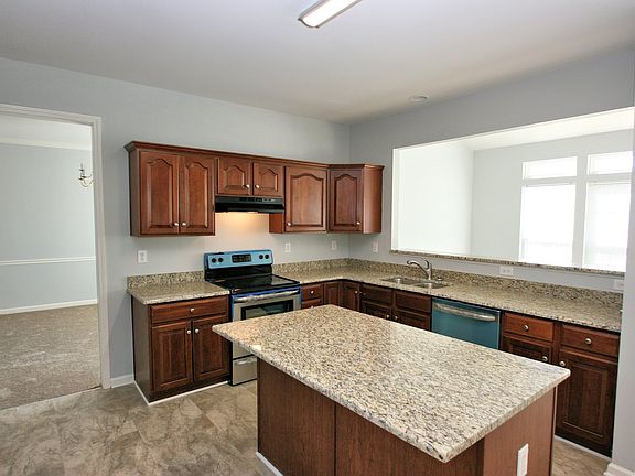 5th image of 4021 Meadowview Hills Dr