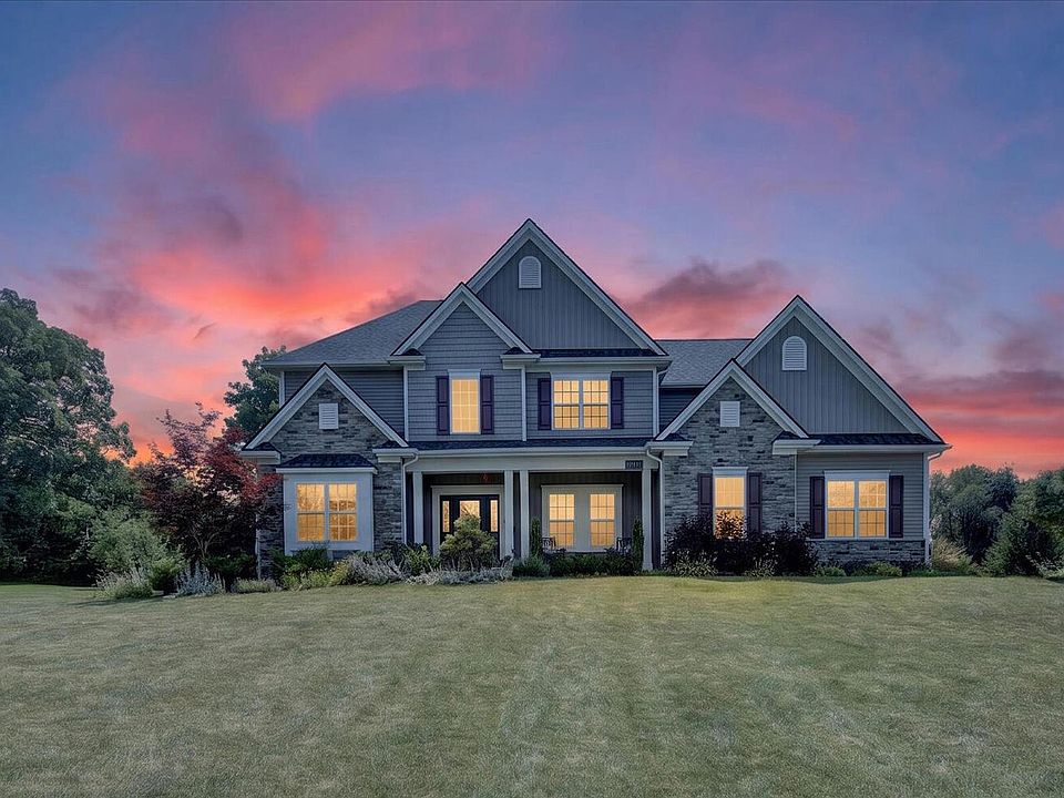 1st image of 7982 Donegal Ct