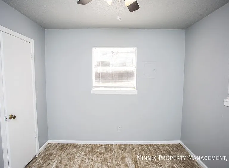 3104 Avenue N — Photo 3