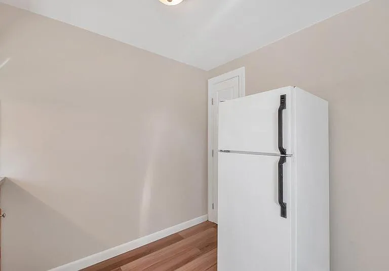 353 Main St #206 — Photo 8