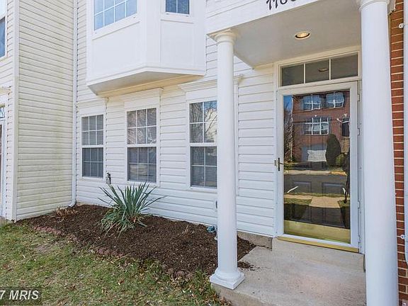 3rd image of 7766 Desiree St