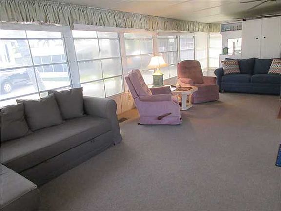 5th image of 763 Nettles Blvd