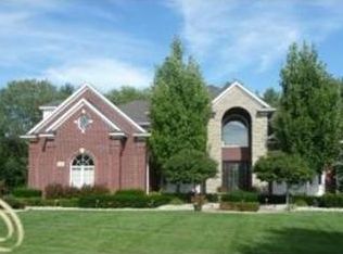 63324 Plantation Ct, Washington, MI 48095