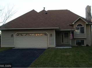 1171 Silverwood Rd, Woodbury, MN 55125
