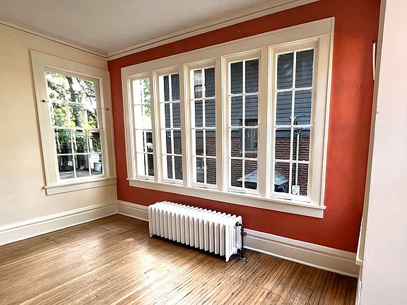 4th image of 508 Grand St #A