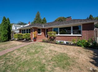 3612 Magnolia Blvd W, Seattle, WA 98199
