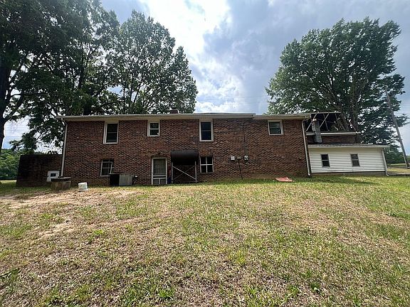 5th image of 6090 Eaton Rd