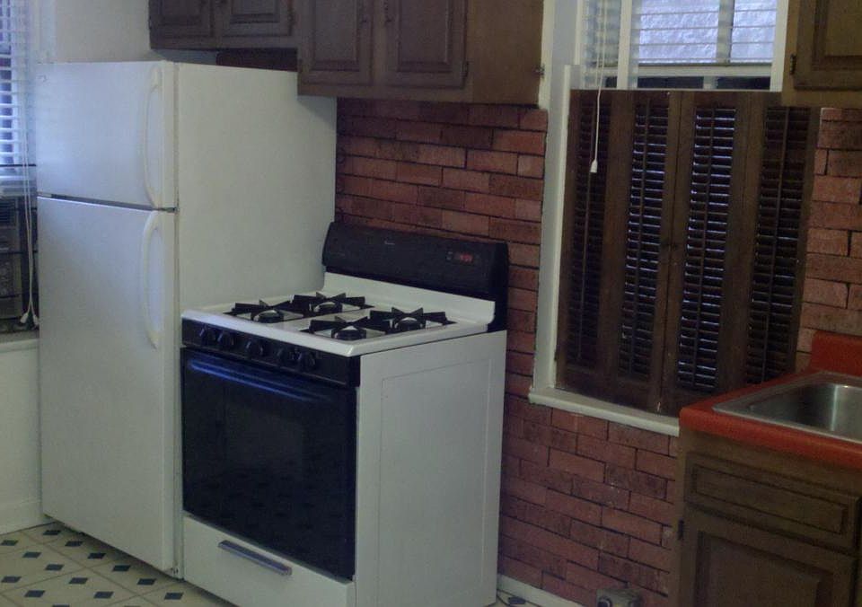 1st image of 1136 W Diversey Pkwy #1