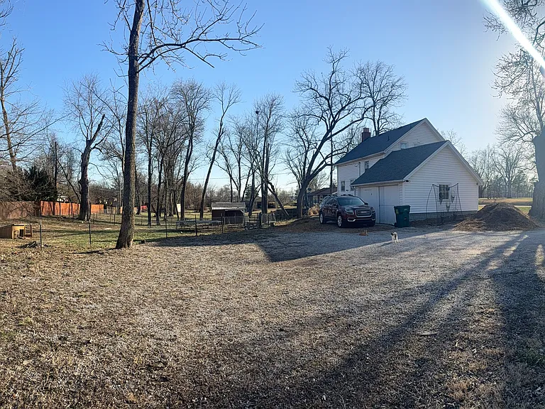 13521 Old State Rd — Photo 3