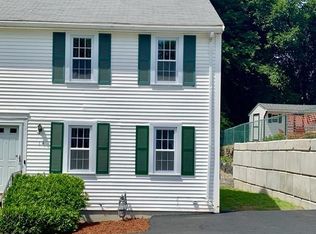 14 Vincent Cir, Worcester, MA 01604