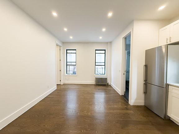 2nd image of 410 Eastern Pkwy APT 2L