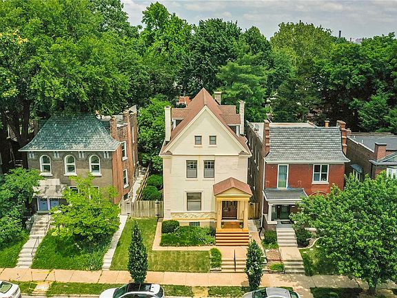3rd image of 4247 Flad Ave