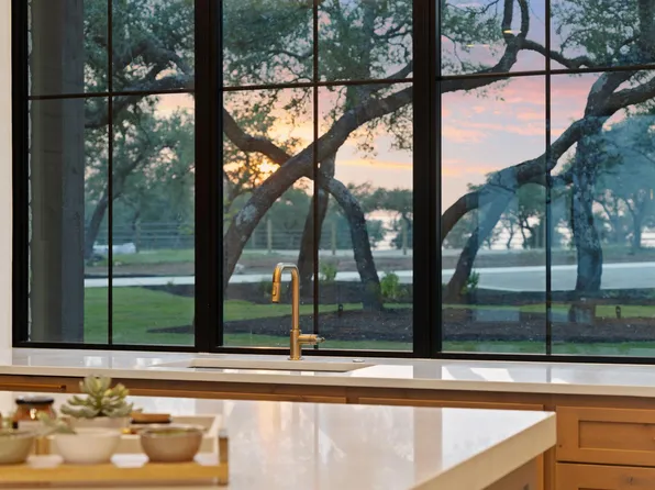 1149 Canyon Crossing Vw, Dripping Springs, TX 78620