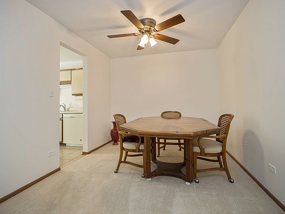 5th image of 4105 N Pheasant Trail Ct Unit 3