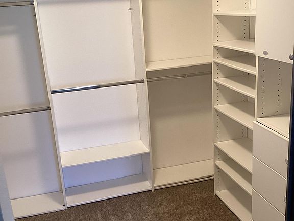 5th image of 1325 Manzana Way