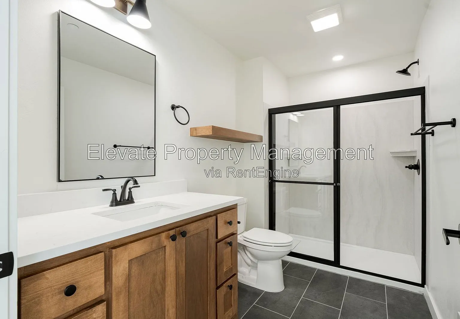 1616 NW 17th St — Photo 4