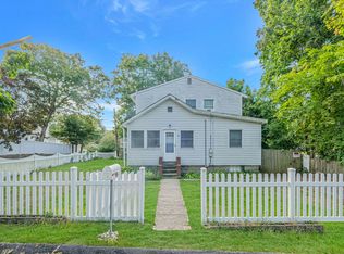 16 Laurel Blvd #A, Ronkonkoma, NY 11779