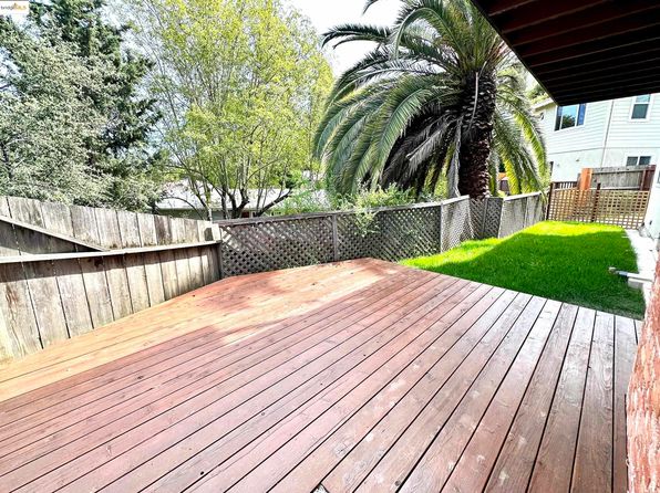 29 Leafwood Cir, San Rafael, CA 94901