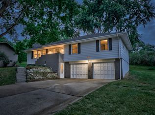 217 N 118th St, Omaha, NE 68154