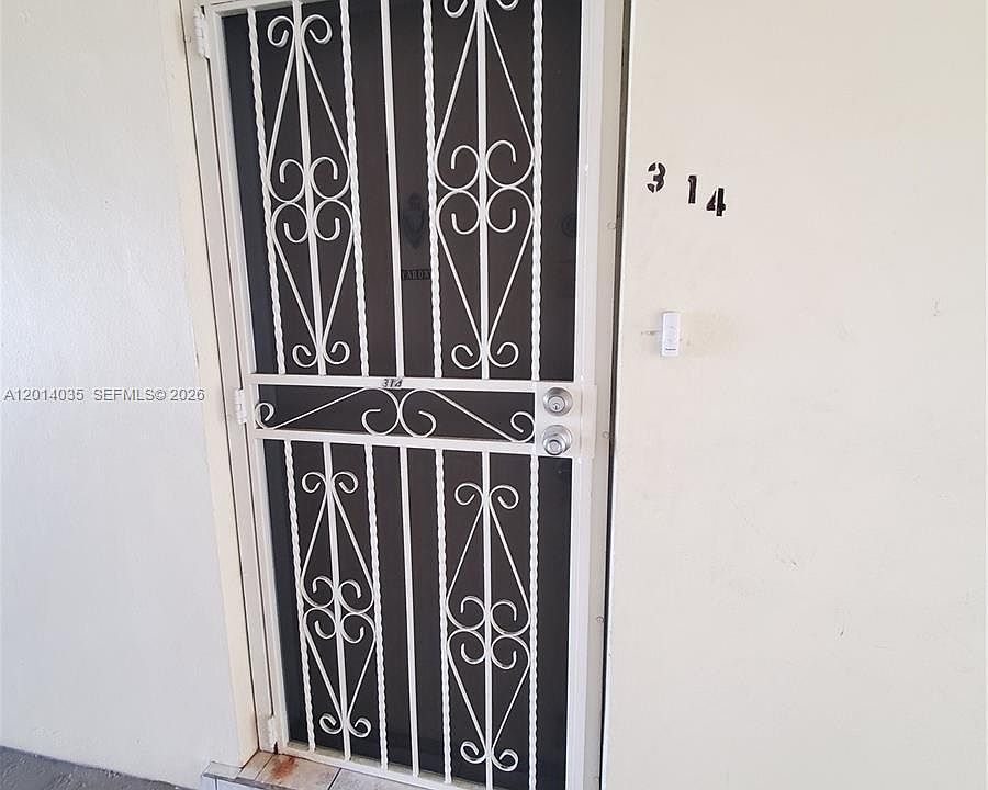 1st image of 16801 NE 13th Ave APT 314
