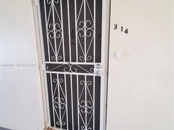 16801 NE 13th Ave APT 314, Miami, FL 33162