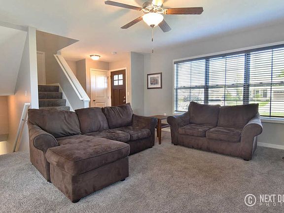 3rd image of 11404 Crestridge Ct