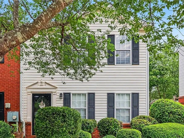 5867 Strathmoor Manor Cir, Lithonia, GA 30058