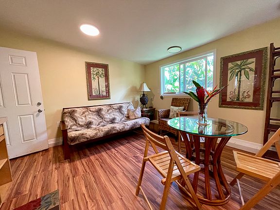 2nd image of 90 N Lanikai Pl