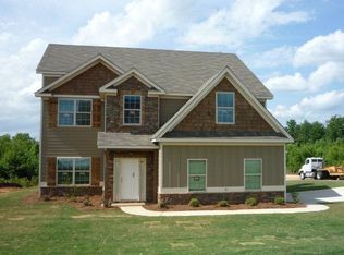 1814 Foxfire Ln, Opelika, AL 36804