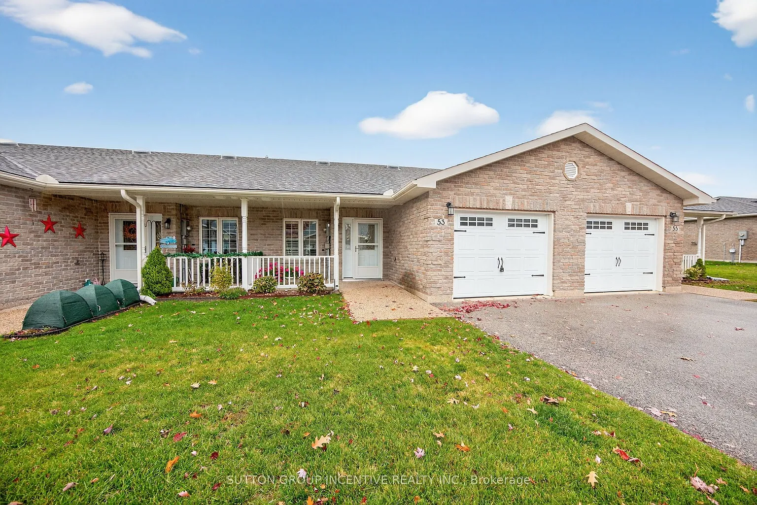 53 Clover Cres photo 1