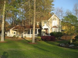 517 N Lakeshore Dr, Carrollton, GA 30117