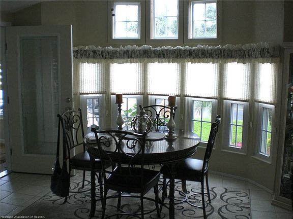 5th image of 236 Shoreline Dr