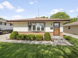 4739 S 20th St, Milwaukee, WI 53221