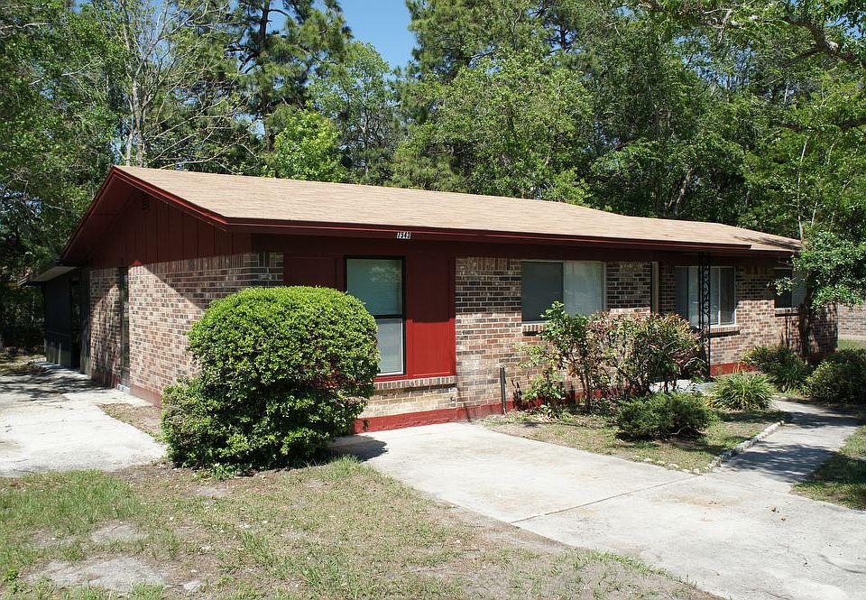 1st image of 7543 Jana Ln N