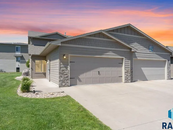 4430 W Kinsley Pl, Sioux Falls, SD 57108