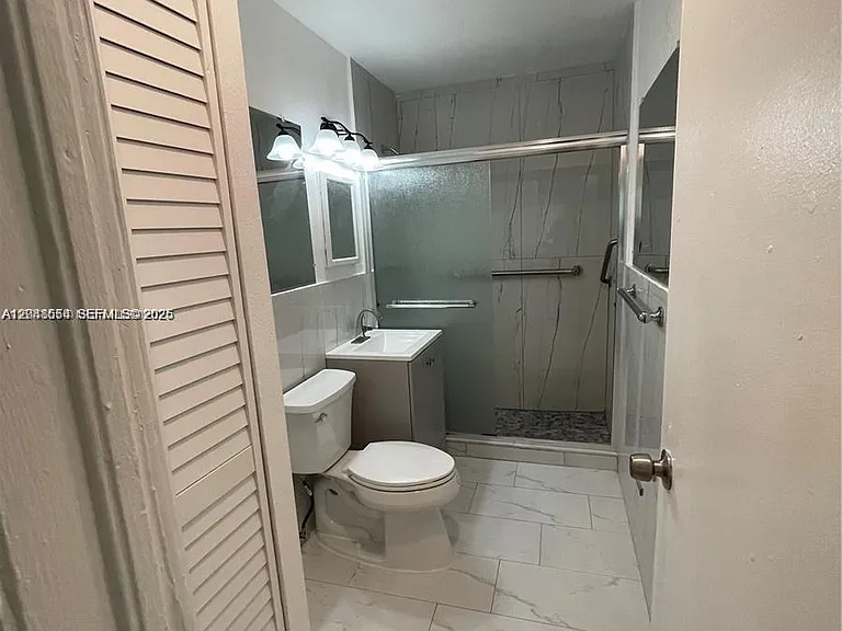 2435 Plunkett St — Photo 3