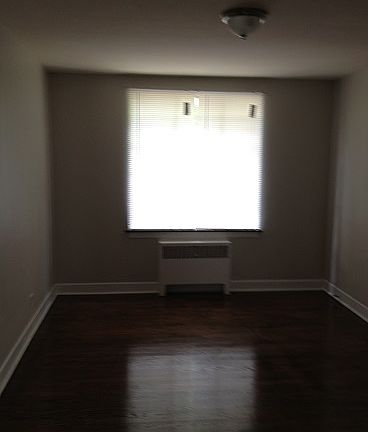 4th image of 7365 N Winchester Ave APT 1W