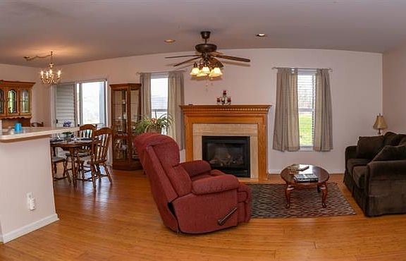 4th image of 57 Bourne Cir #503