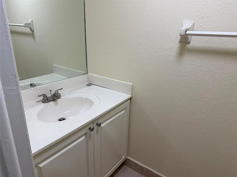 8600 SW 109th Ave #4-231 — Photo 8
