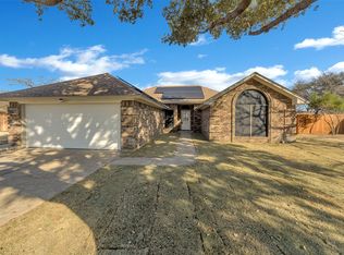 7636 Kimberly Ct, North Richland Hills, TX 76182