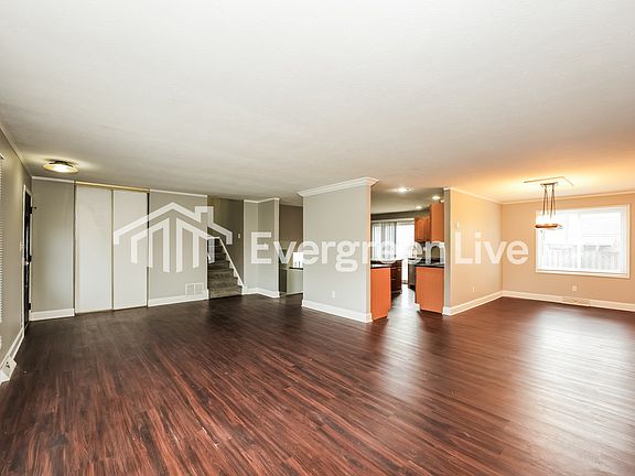 2nd image of 20567 Hemlock Cir