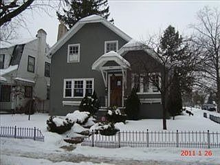 1st image of 901 Fuller Ave SE