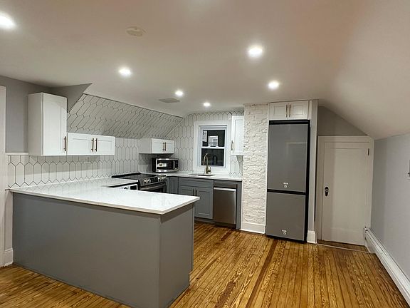 4th image of 504 Gazzola Dr #2A