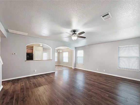 2nd image of 749 Great Oaks Dr