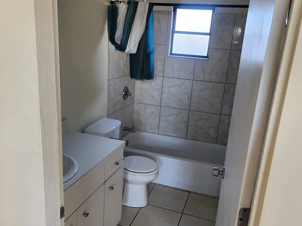 4515 27th St W, Bradenton, FL 34207