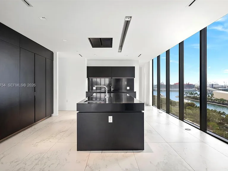 1000 Biscayne Blvd #1201 — Photo 11