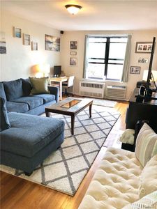209-10 41st Ave #6N, Bayside, NY, 11361