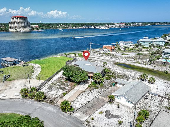 2nd image of 807 Tarpon Dr